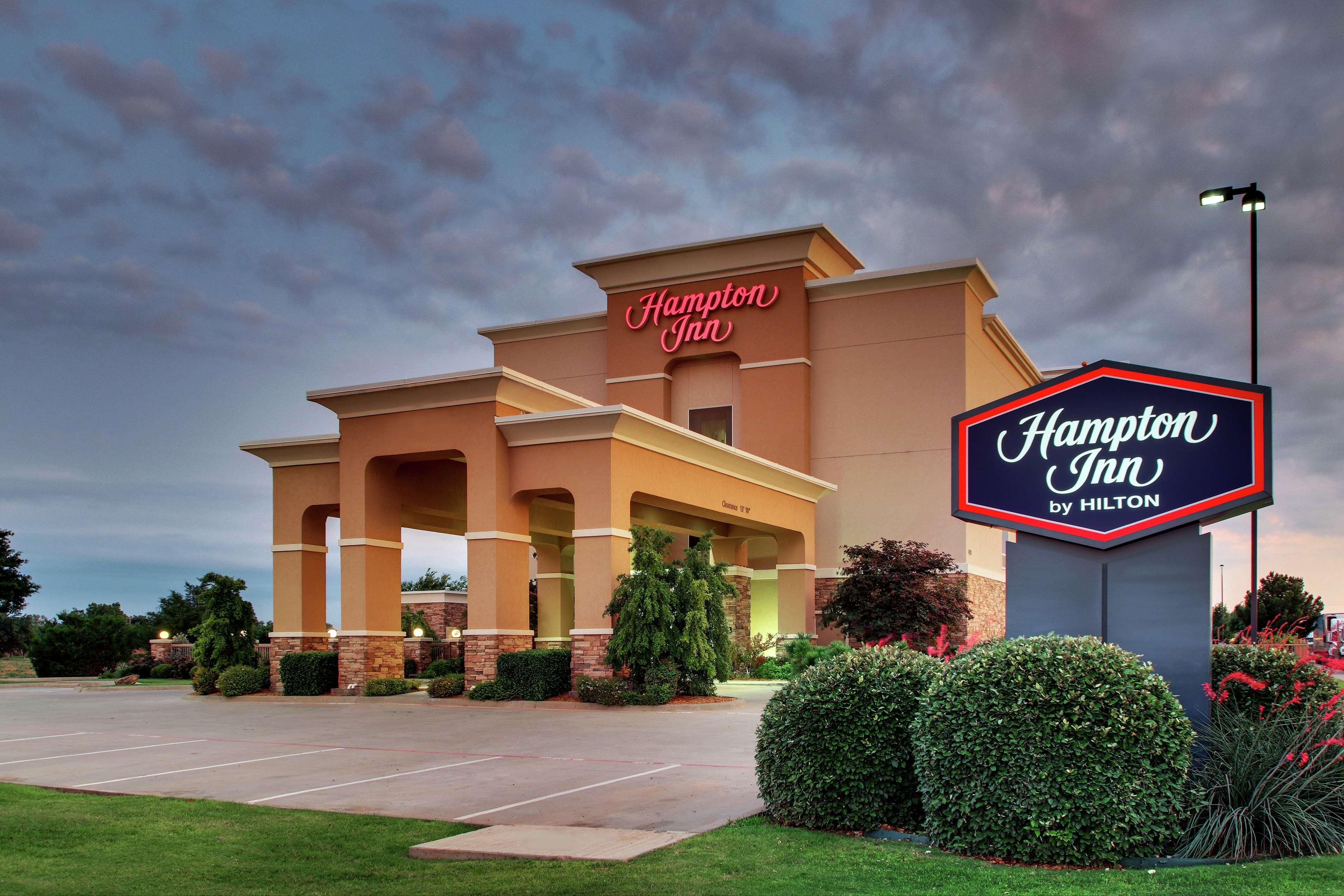 Hampton Inn Vernon Ngoại thất bức ảnh