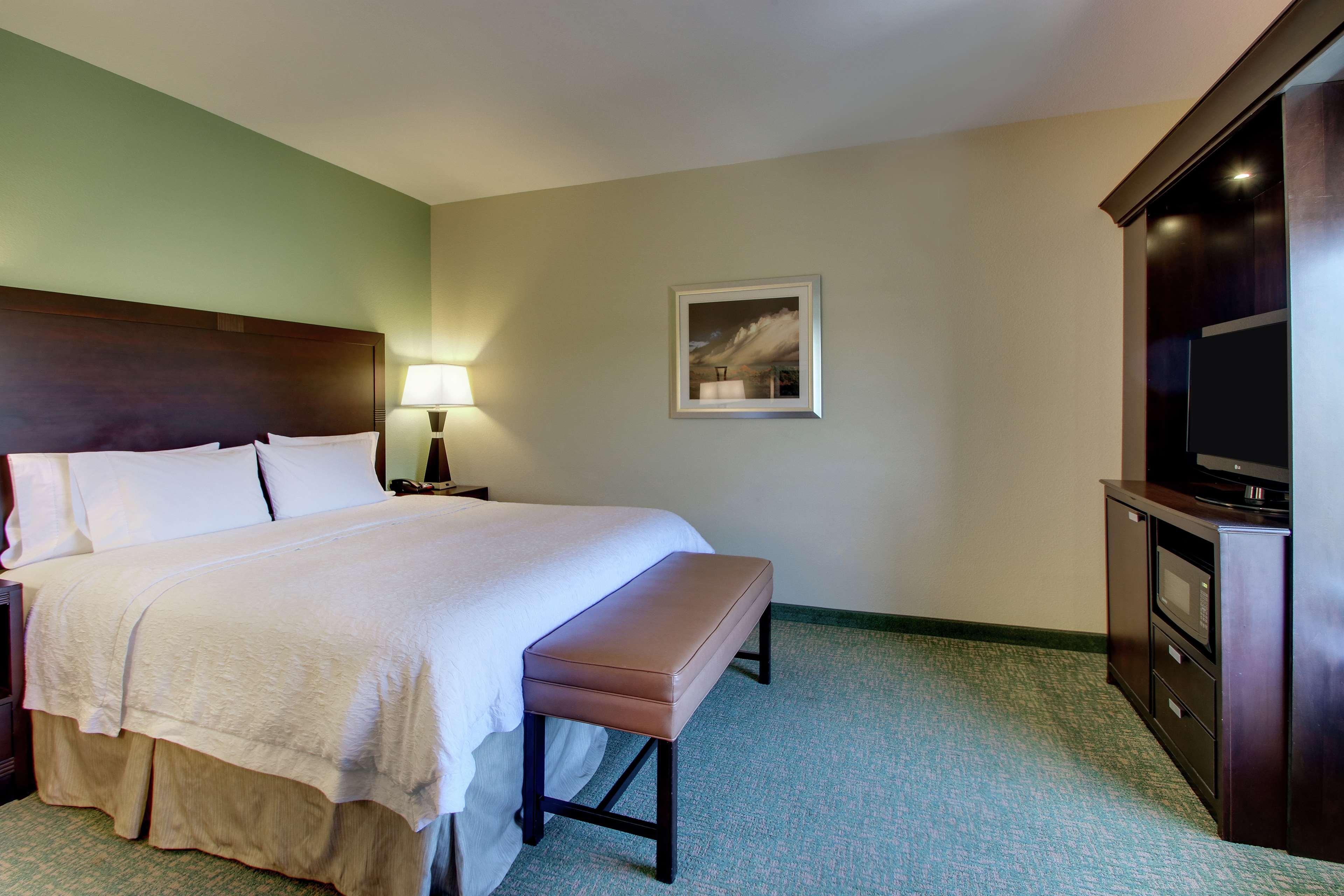 Hampton Inn Vernon Ngoại thất bức ảnh